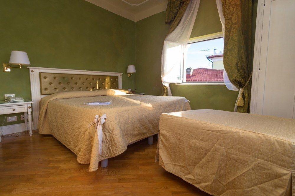 Hotel Gennarino Livorno Exterior photo